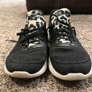 APL sneakers techloom tracer black/white/leopard